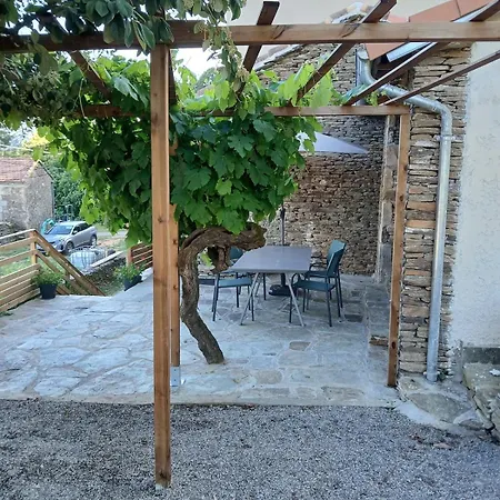 L'ecole D'autrefois Saint-Julien-des-Points